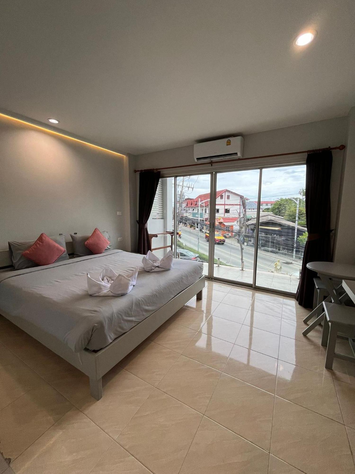 Chaweng Terrace Hotel Exterior photo