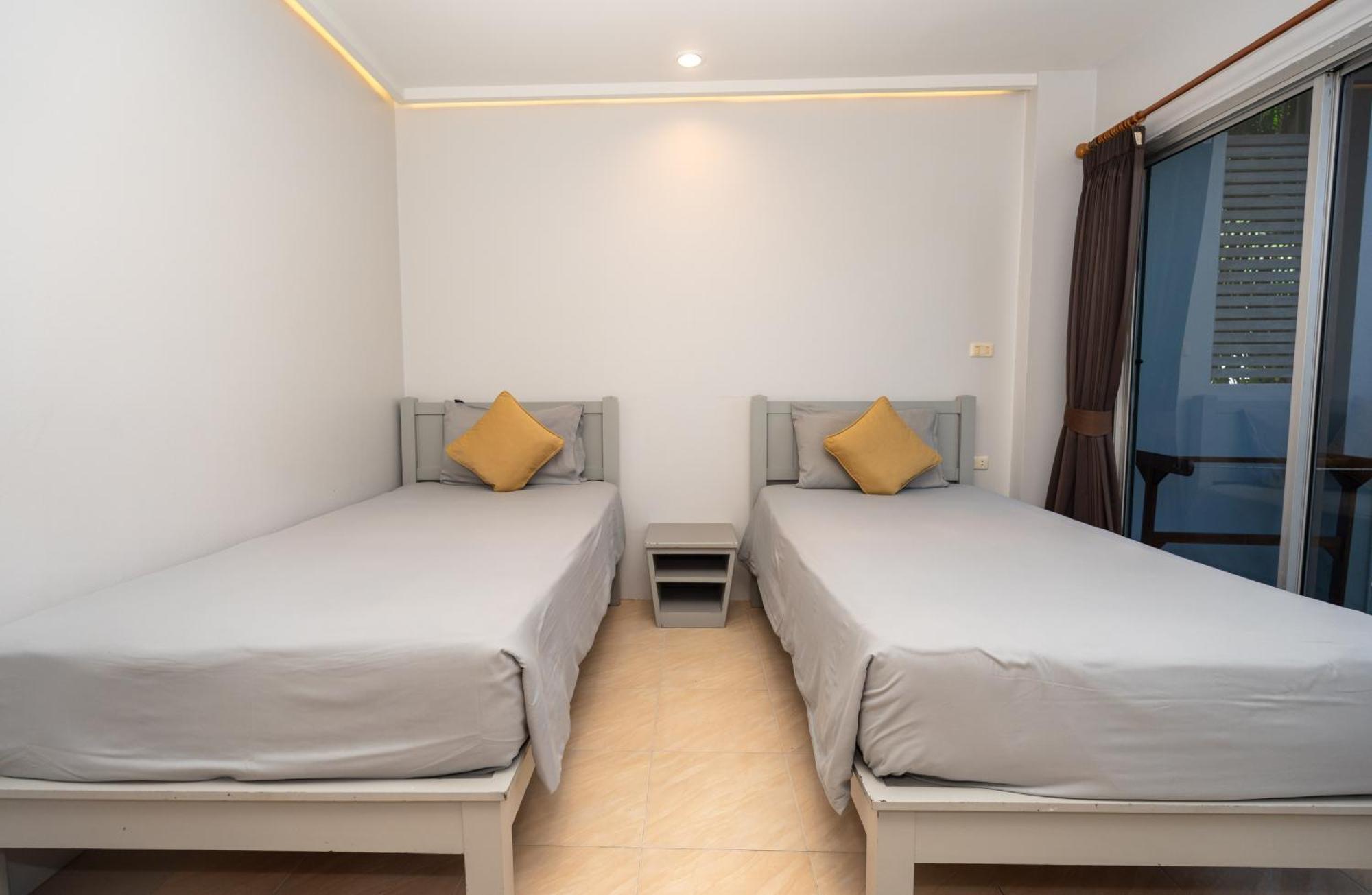 Chaweng Terrace Hotel Exterior photo